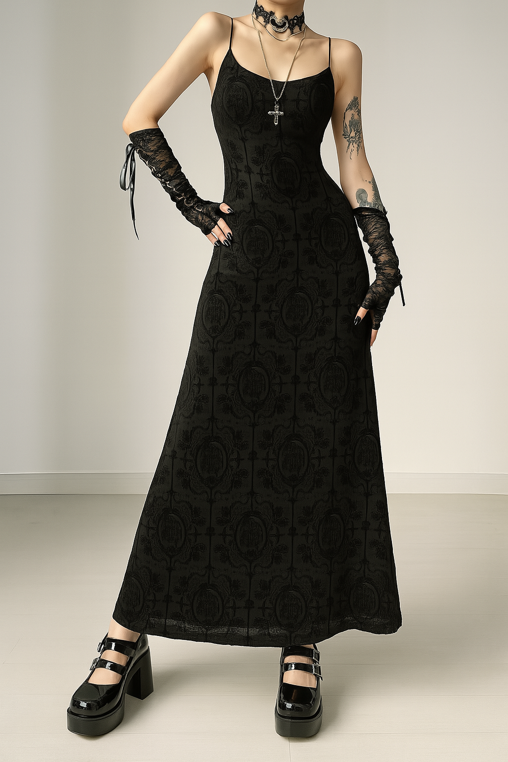 Gothic Crossback Bodycon Dress with Floral Pattern and Spaghetti Straps