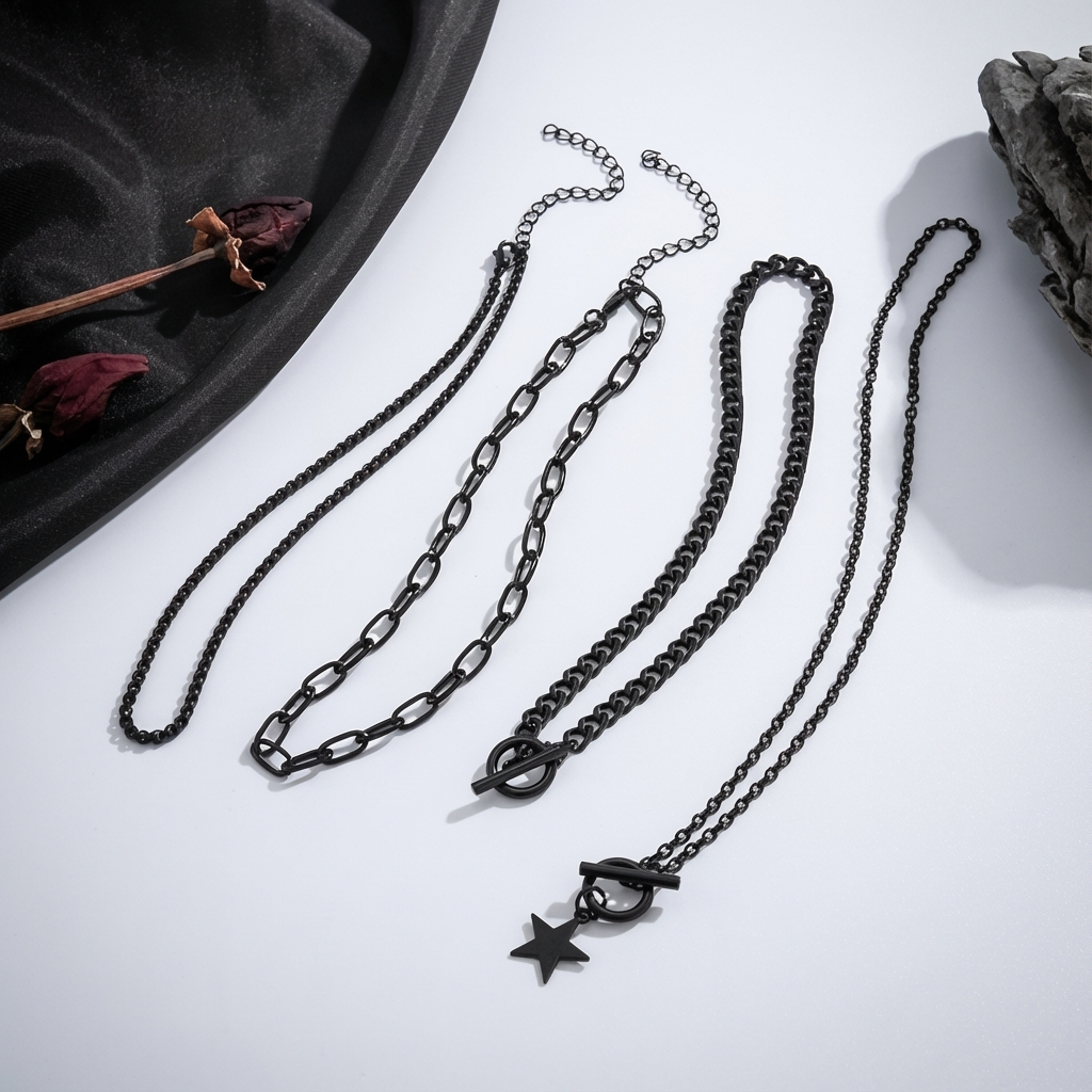4pcs Vintage Dark Love Star Metal Pendant Set, Light Luxury Multi-Piece Necklace Combo, Perfect for Daily Wear, Holiday Gifts, Graduation Present, Friendship Gift
