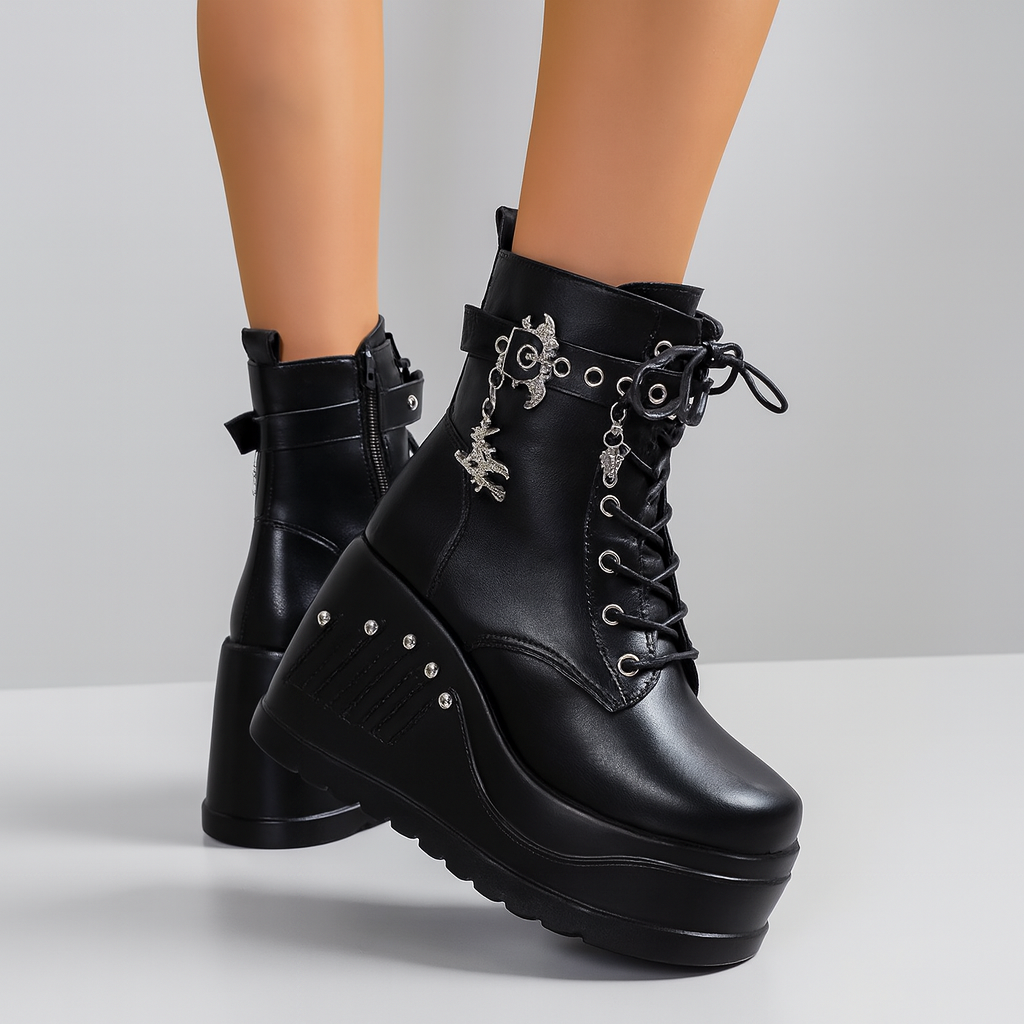 1 pair unisex punk-style thick-soled goth boots with dark aesthetic and studded details
