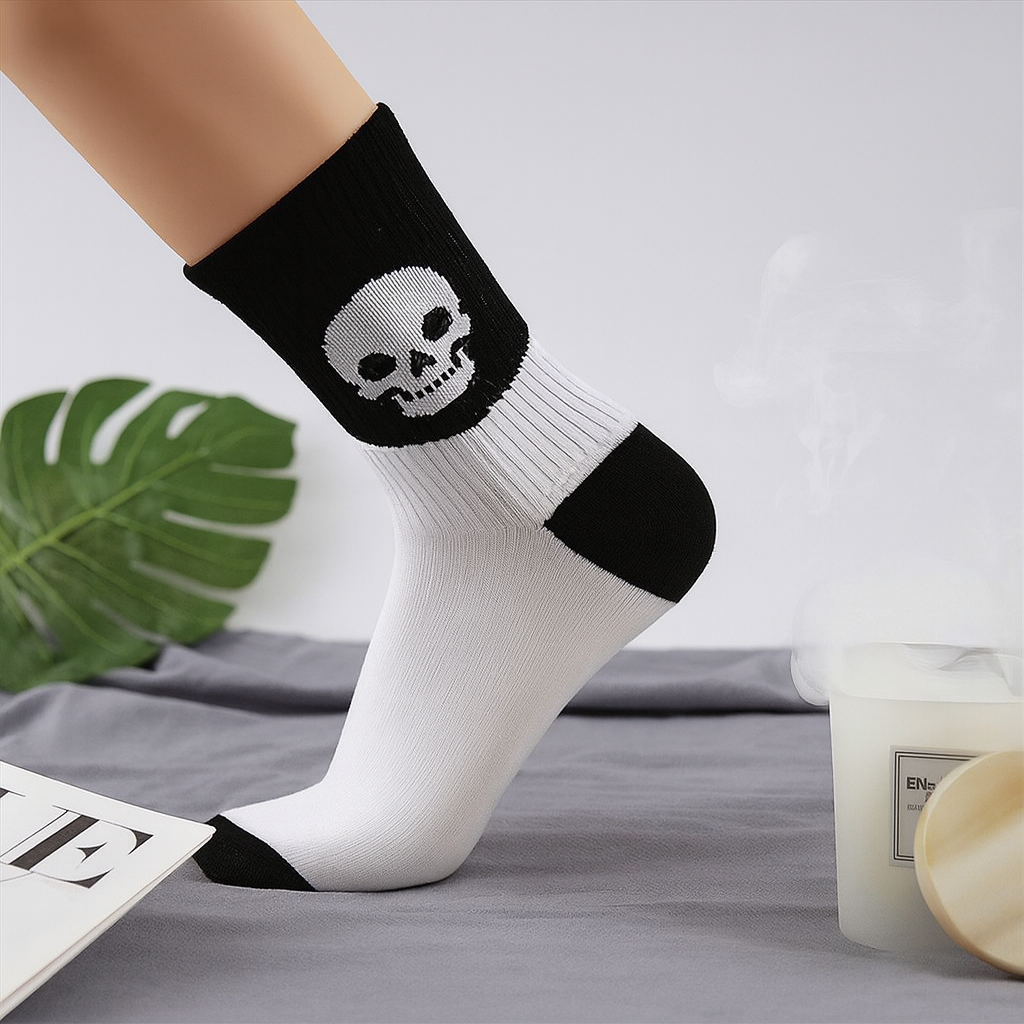 6 Pairs Halloween Skull Print Socks - Comfortable, Casual, and Versatile Knee-High Socks for Couples, Machine Washable, 280g/m², Casual Wear|Skull Print Socks| Construction